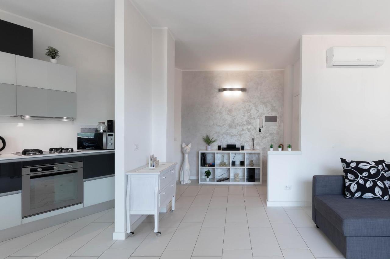 Terrazza Sul Lago - Open Space E Netflix เลคโค ภายนอก รูปภาพ